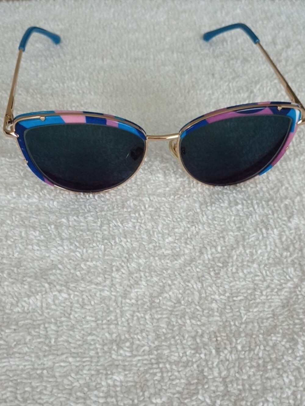 Pink Cat-Eye Frames (Prescription Lenses) + Zip Case